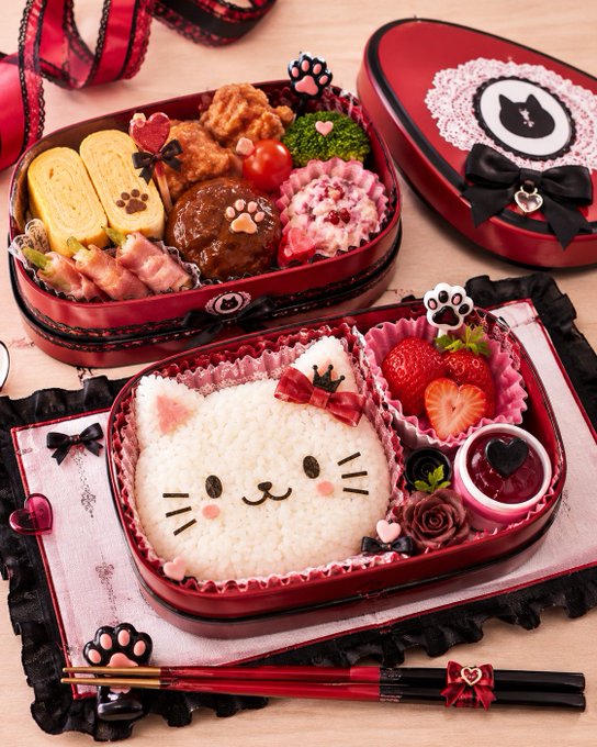 猫顔おにぎりの豪華キャラ弁 のAI生成画像